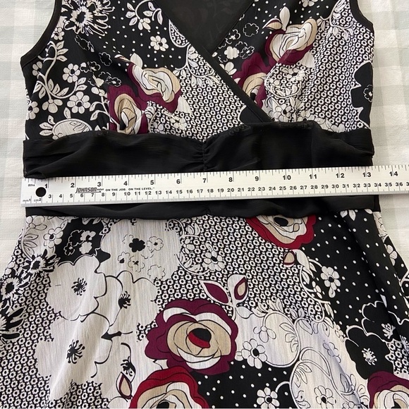 Reitmans new midi dress sleeveless black white red contemporary v neck jersey - Picture 13 of 16